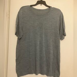 Lululemon athletica metal vent men’s stretch vented short sleeve t-shirt Large
